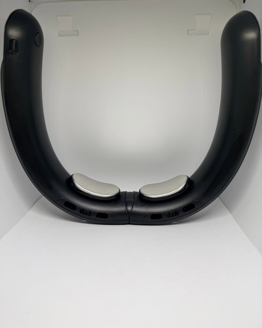 Ventilateur de cou sans pales S8 – 3 vitesses – écran digital – batterie 4000 mAh